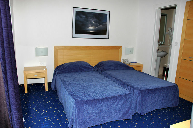 Hotel Blue Star Budva Bagian luar foto